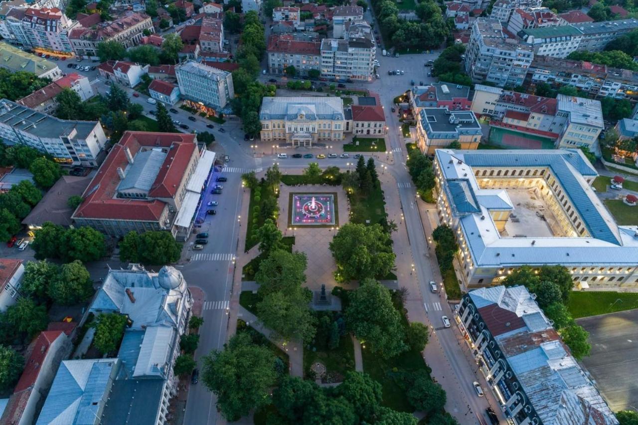 Hotel Charlino Plaza Ruse Zewnętrze zdjęcie